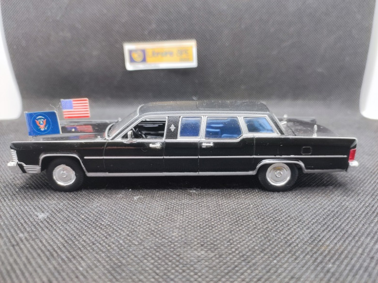 LINCOLN CONTINENTAL "REAGAN" 1972 - NOREV - N° 96316 - 1/43 | Lincoln Continental "Reagan" de 1972 - 96316 |