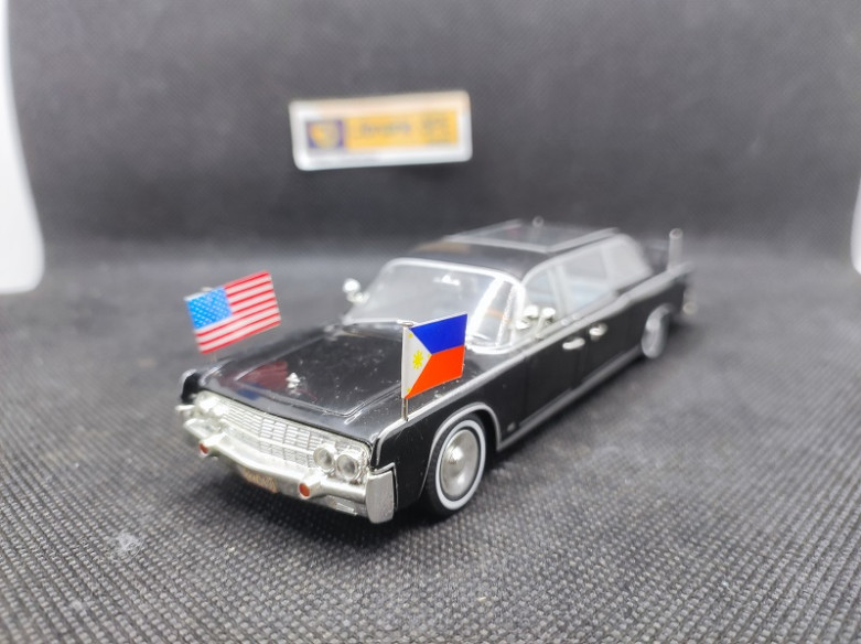 LINCOLN CONTINENTAL LIMOUSINE X-100 1964 - NOREV - N° 96314 - 1/43 | Lincoln Continental Limousine X 100 de 1964 - 96314 |