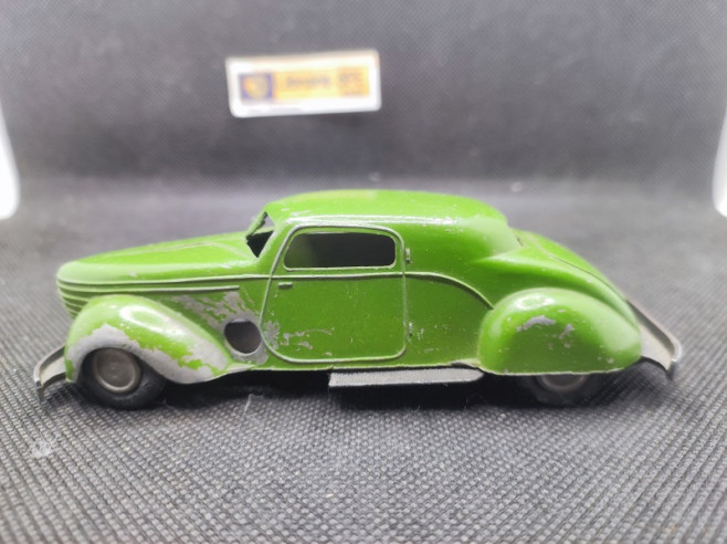 GRAHAM PAIGE COUPE 1938 - SOLIDO DEMONTABLE - 1/43
