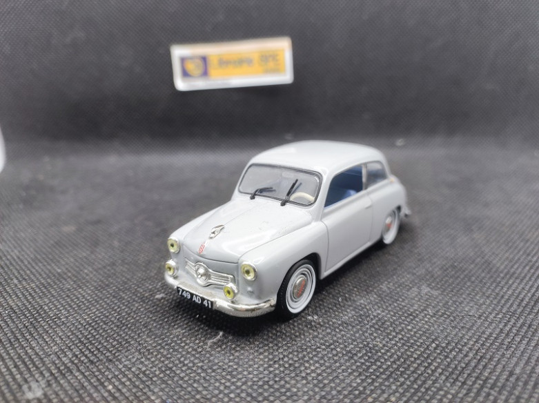 PANHARD SCARLETTE 1953 - IXO - 1/43 | Panhard Scarlette de 1953 |