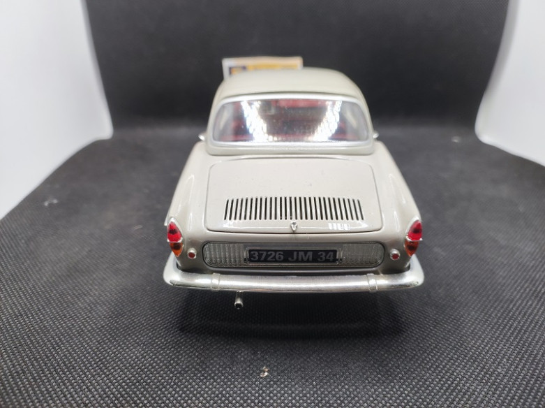 RENAULT CARAVELLE BEIGE 1966 - NOREV - N° 185150 - 1/18 | Renault Caravelle Beige de 1966 - 185150 |