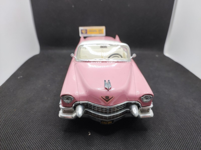 CADILLAC ELDORADO 1955 - SOLIDO - N° 8011 - 1/21.5 | Cadillac Eldorado Rose de 1955 - 8011 |