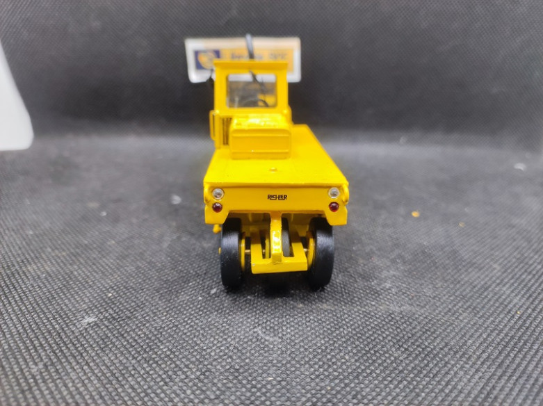 RICHIER C782D COMPACTEUR JAUNE - MINITRUCKS - N° BJ11 - 1/50 | Richier C782D Compacteur Jaune -BJ11 |