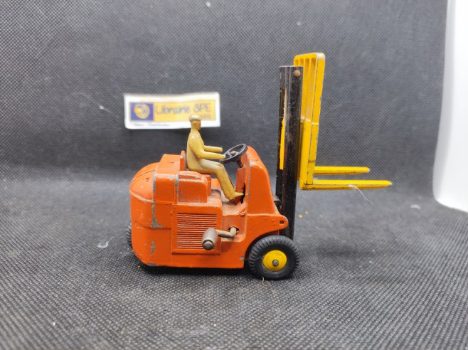 CHARIOT A FOURCHE COVENTRY CLIMAX - DINKY TOYS FR - N° 597 - 1/43 | Chariot à Fourche Coventry Climax - 597 |