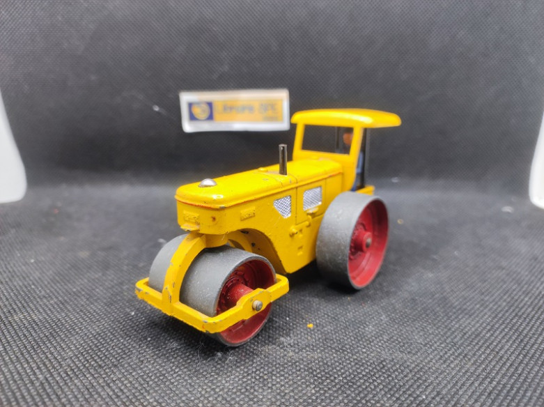 ROULEAU COMPRESSEUR RICHIER - DINKY TOYS FR - N° 90A - 1/43 | Rouleau Compresseur Richier - 90A |