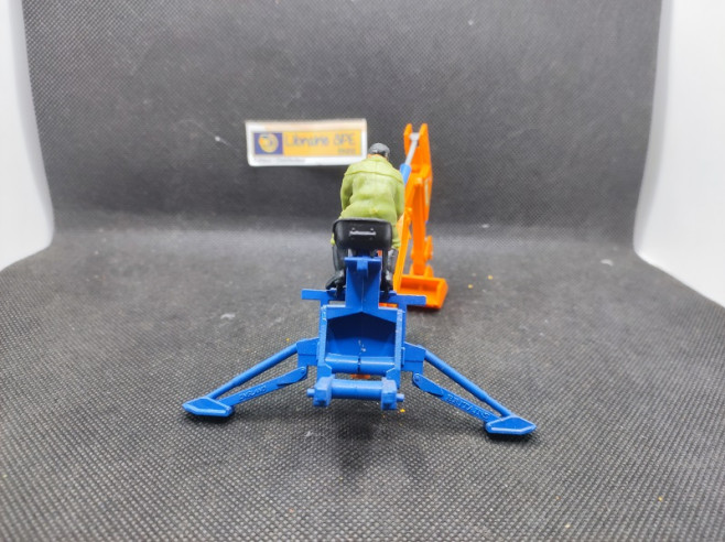 PELLETEUSE ARRIERE - BRITAINS - N° 9536 - 1/32 | Pelleteuse Arrière - 9536 |