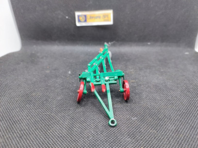 FOUR FURROW PLOUGH - BRITAINS - N° 9551 - 1/32 | Four Furrow Plough - 9551 | 2