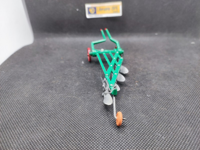 FOUR FURROW PLOUGH - BRITAINS - N° 9551 - 1/32 | Four Furrow Plough - 9551 |