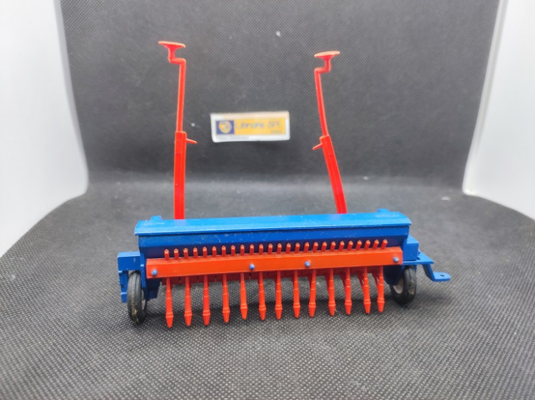 SEMOIR RANSOMES - BRITAINS - 1/32 | Semoir Ransomes |