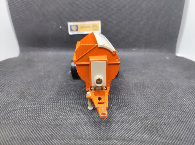 EPANDEUR DE FUMIER HOWARD - BRITAINS - 1/32 | Épandeur de Fumier Howard |