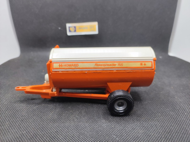 EPANDEUR DE FUMIER HOWARD - BRITAINS - 1/32 | Épandeur de Fumier Howard |