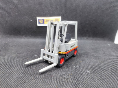 CHARIOT ELEVATEUR - OLDS CAR - 1/35 | Chariot Élévateur - Olds Car |