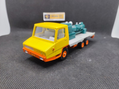 CAMION BERLIET STRADAIR PLATEAU PORTE MACHINE - DAN TOYS - N° 003 - 1/43 | Berliet Stradair Plateau Porte machine - 003 |