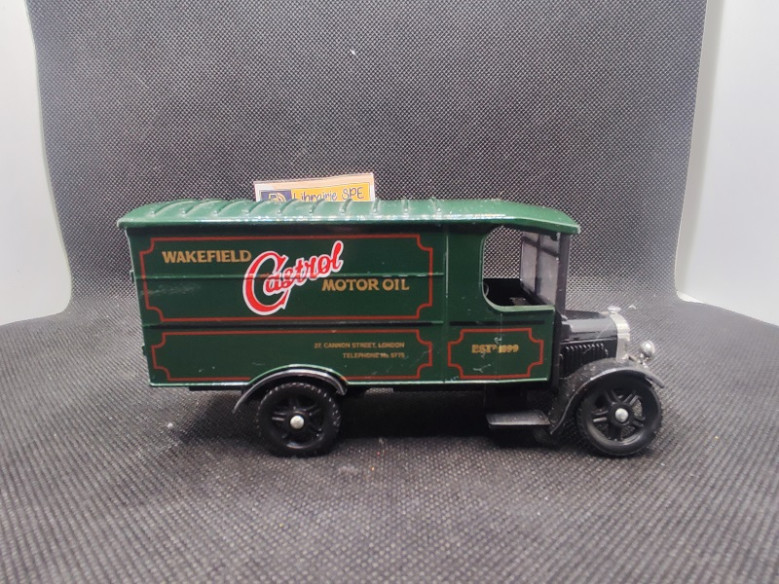 THORNYCROFT VAN CASTROL 1929 - CORGI - N° C821 - 1/43 | Thornycroft Van Castrol 1929 - C821 |