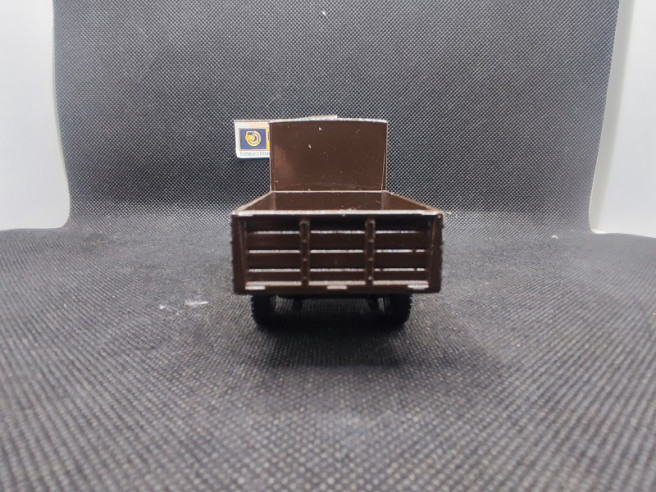 THORNYCROFT VAN EAST ANGLIAN FRUIT COMPANY - CORGI - N° C820 - 1/43 | Thornycroft Van East Anglian Fruit Company - C820 |