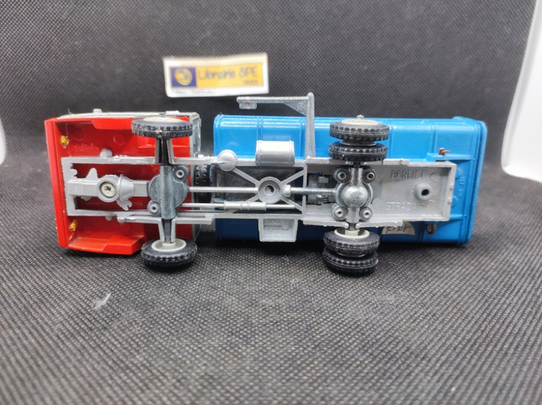 CAMION BERLIET STRADAIR BENNE - SOLIDO - N° 306 - 1/43 | Berliet Stradair Benne - 306 |