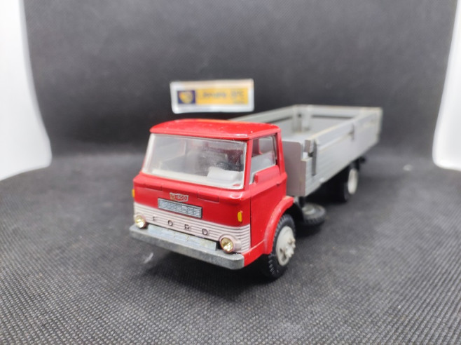 CAMION FORD D800 PLATEAU RIDELLE GRIS - TEKNO - N° 914 - 1/43 | Ford D800 Plateau Ridelle Gris  - 914 |
