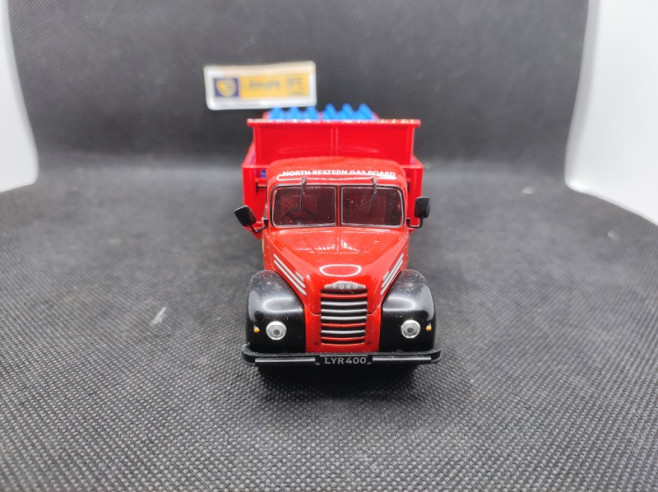 CAMION FORD THAMES FTG 7 - IXO - N° 69 - 1/43 | Ford Thames FTG 7 - 69 |