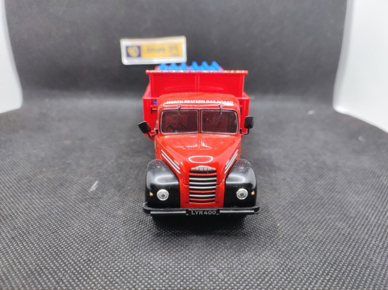 CAMION FORD THAMES FTG 7 - IXO - N° 69 - 1/43 | Ford Thames FTG 7 - 69 |