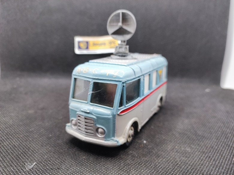 ABC TV TRANSMITTER VAN - DINKY TOYS GB - N° 988 - 1/43 | ABC TV Transmitter Van - 988 |