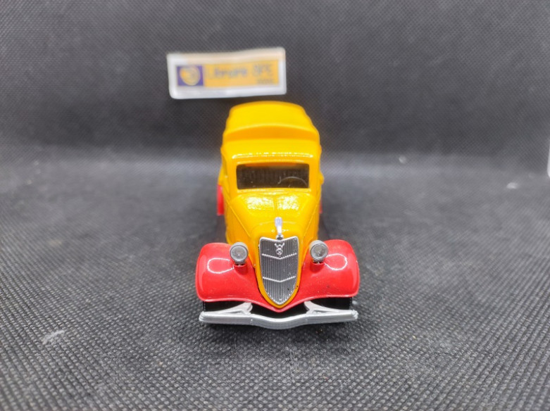 FORD V8 PICK UP KODAK - SOLIDO - 1/43 | Ford V8 pick-up Kodak |