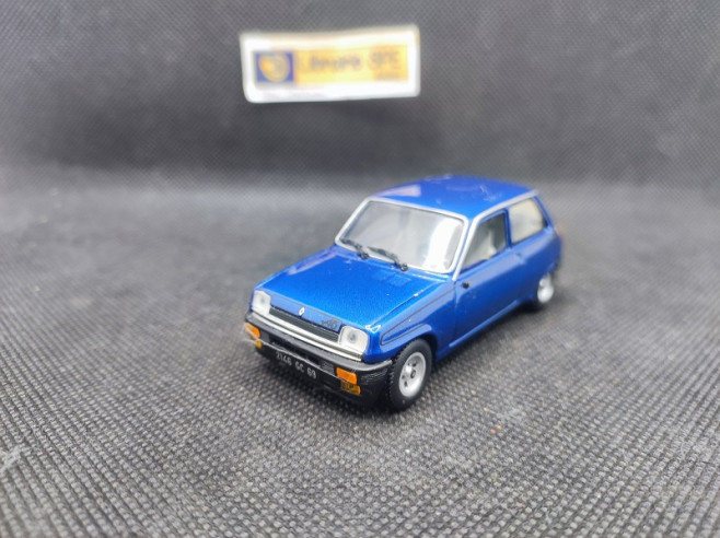 RENAULT 5 ALPINE 1976 - NOSTALGIE - N° 11 - 1/43 | Renault 5 Alpine de 1976 - 11 |