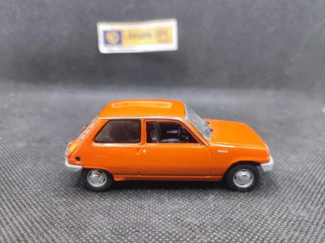 RENAULT 5 L SEDAN 1972 - VITESSE - N° 147817 - 1/43 | Renault 5 L Sedan de 1972 - 147817 |