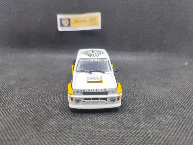 RENAULT 5 TURBO N°3 RAGNOTTI - UNIVERSAL HOBBIE - N° 211531 - 1/43 | Renault 5 Turbo n°3 Ragnotti - 211531 |