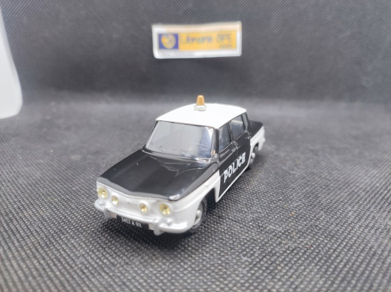 RENAULT 8 POLICE - DAN TOYS - N° 062 - 1/43 | Renault 8 Police - 062 |
