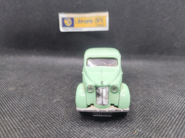 RENAULT JUVAQUATRE BERLINE 1938 - ELIGOR - N° 1014 - 1/43 | Renault Juvaquatre Berline de 1938 - 1014 |