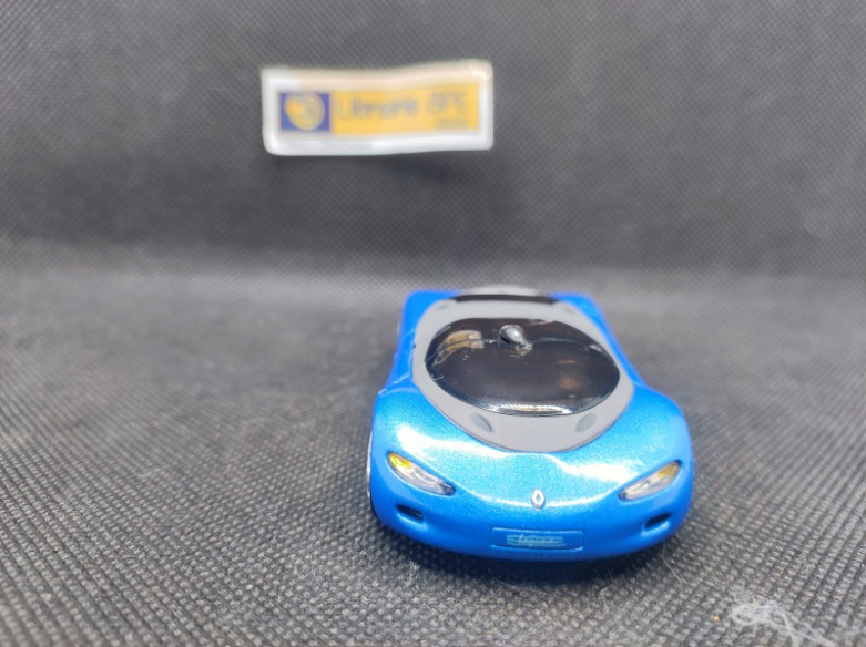 RENAULT LAGUNA CONCEPT CAR 2004 - NOREV - N° 517985 - 1/43 | Renault Laguna Concept Car 2004 - 517985 |