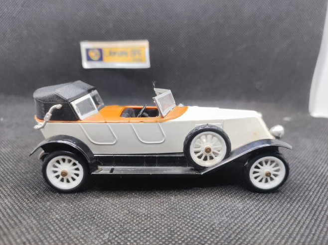 RENAULT 40 CV TORPEDO 1923 - RIO - N° 52 - 1/43 | Renault 40 CV Torpédo de 1923 - 52 |
