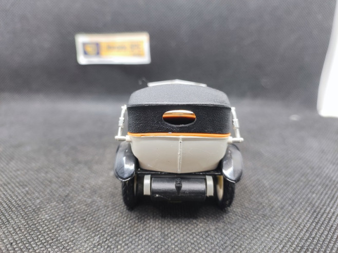 RENAULT 40 CV TORPEDO 1923 - RIO - N° 52 - 1/43 | Renault 40 CV Torpédo de 1923 - 52 |