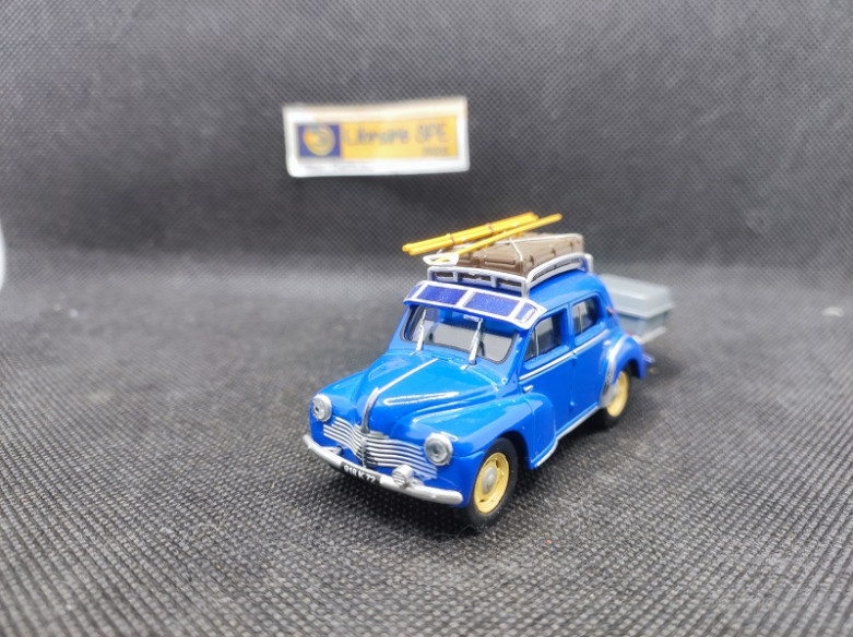 RENAULT 4 CV CONGES PAYES LUXE TYPE R1062 - ELIGOR - N° 27 - 1/43 | Renault 4 CV Congés Payés Luxe Type R1062 - 27 |