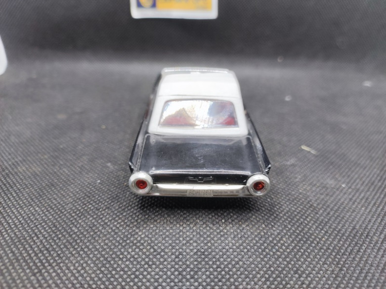 FORD THUNDERBIRD 1961 - SOLIDO - N° 119 B - 1/43 | Ford Thunderbird de 1961 - 119B |