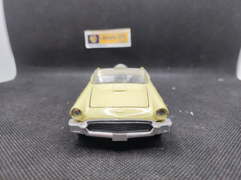 FORD THUNDERBIRD - CORGI - N° 810 - 1/36 | Ford Thunderbird - 810 |