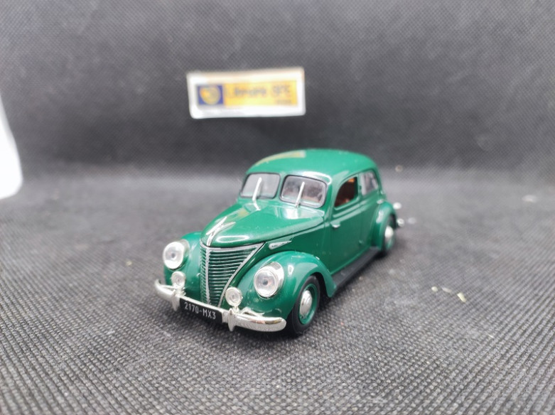 MATFORD V8 1939 - IXO - N° 22 - 1/43 | Matford V8 de 1938 - 22 |