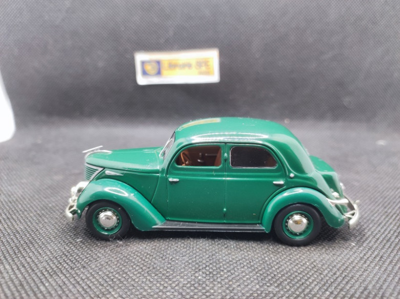 MATFORD V8 1939 - IXO - N° 22 - 1/43 | Matford V8 de 1938 - 22 |