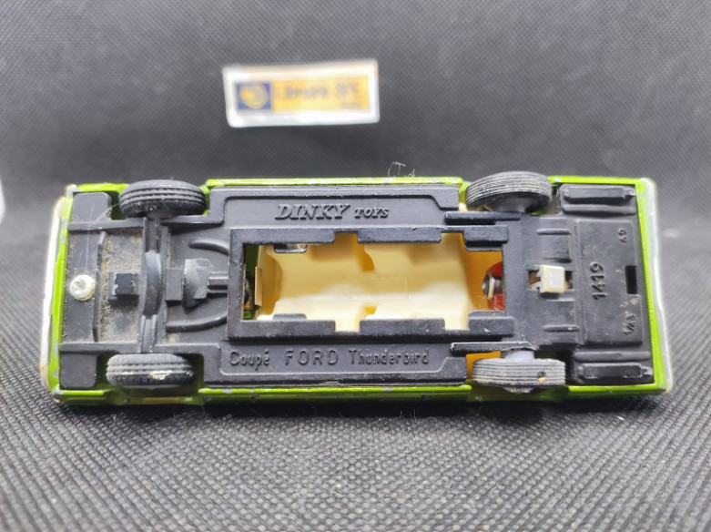 FORD THUNDERBIRD COUPE - DINKY TOYS FR - N° 1419 - 1/43 | Ford Thunderbird Coupé - 1419 |