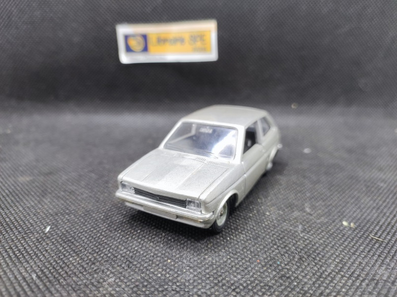 FORD FIESTA MK 1 - SOLIDO - N° 1053 - 1/43 | Ford fiesta MK 1 - 1053 |