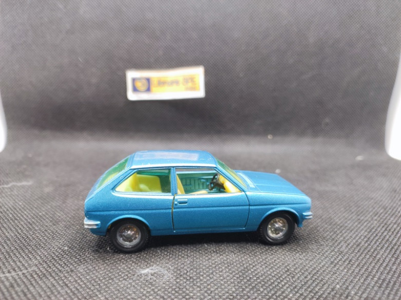 FORD FIESTA - DINKY TOYS SPAIN - N° 1541 - 1/43 | Ford Fiesta - 1541 |