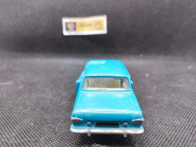 FORD TAUNUS 12 M - DINKY TOYS FR - N° 538 - 1/43 | Ford Taunus 12 M - 538 |
