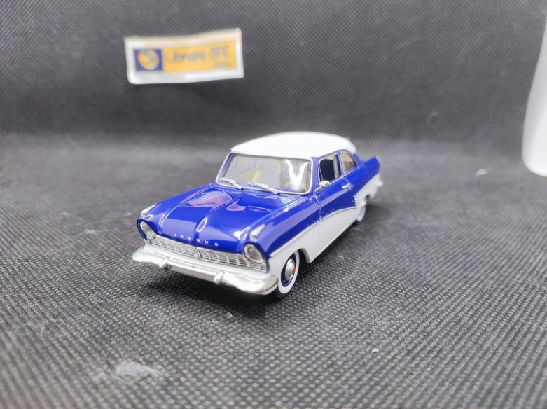 FORD TAUNUS COUPE 1957 - SOLIDO - N° 4582 - 1/43 | Ford Taunus Coupé de 1957 - 4582 |