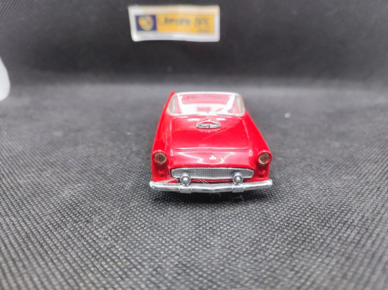 FORD THUNDERBIRD 1955 - DINKY TOYS MATCHBOX - N° DY 31 - 1/43 | Ford Thunderbird de 1955 - DY31 |