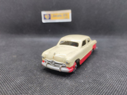 FORD FORDOR SEDAN - DINKY TOYS GB - N° 170 - 1/43 | Ford Fordor Sedan - 170 |