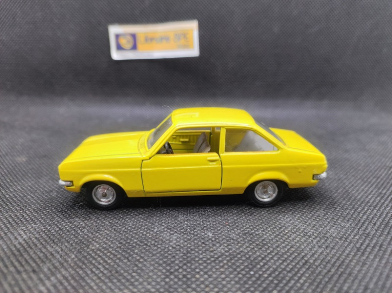 FORD ESCORT L - SOLIDO - N° 45 - 1/43 | Ford Escort L - 45 |