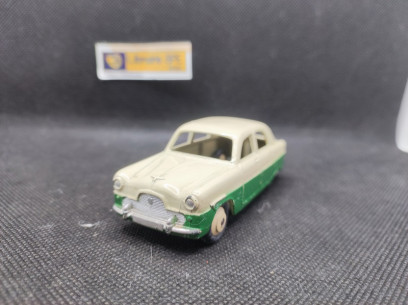 FORD ZEPHYR SALOON - DINKY TOYS GB - N° 162 - 1/43 | Ford Zephyr Saloon - 162 |