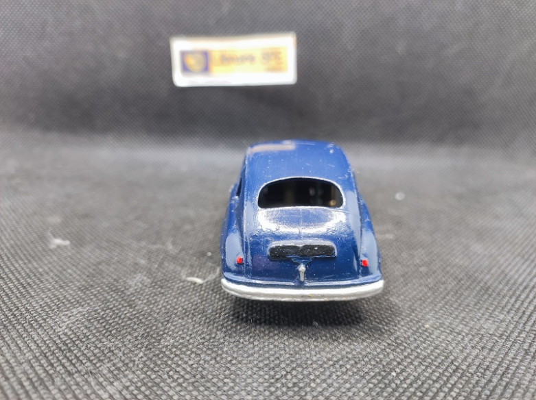 FORD VEDETTE 1954 - DINKY TOYS FR- N° 24X - 1/43 | Ford Vedette de 1954 - 24X |