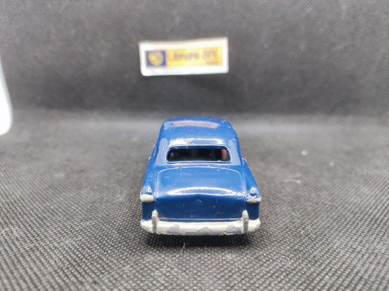 FORD FORDOR SEDAN - DINKY TOYS GB - N° 139A - 1/43 | Ford Fordor Sedan - 139A |