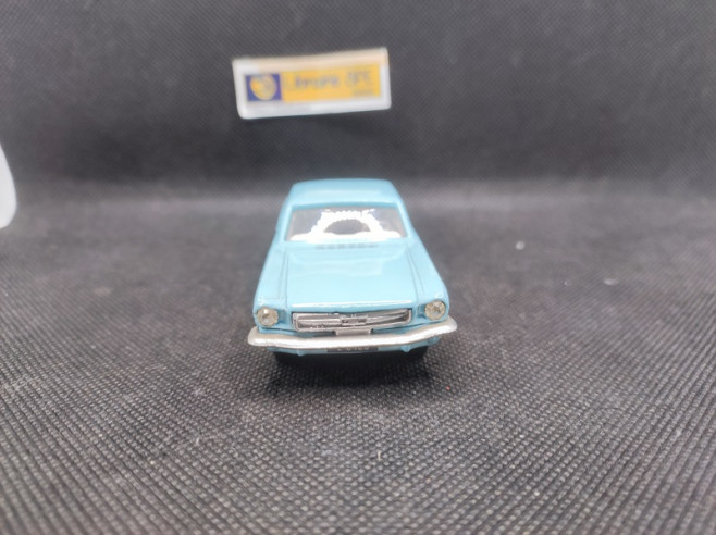 FORD MUSTANG - SOLIDO - N° 147 - 1/43 | Ford Mustang Bleue - 147 |